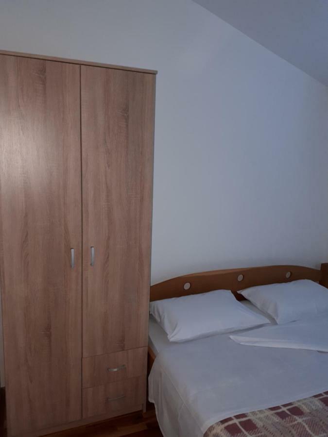 Apartments Horvat On Island Pag Vlašići エクステリア 写真